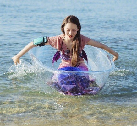 吉娜爱丽丝和女星同框,吉娜爱丽丝个人写真