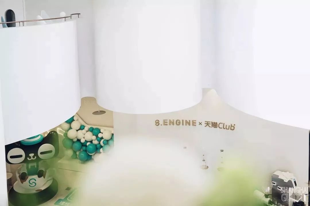 淮海路和南京西路哪个繁华,南京西路vs陆家嘴