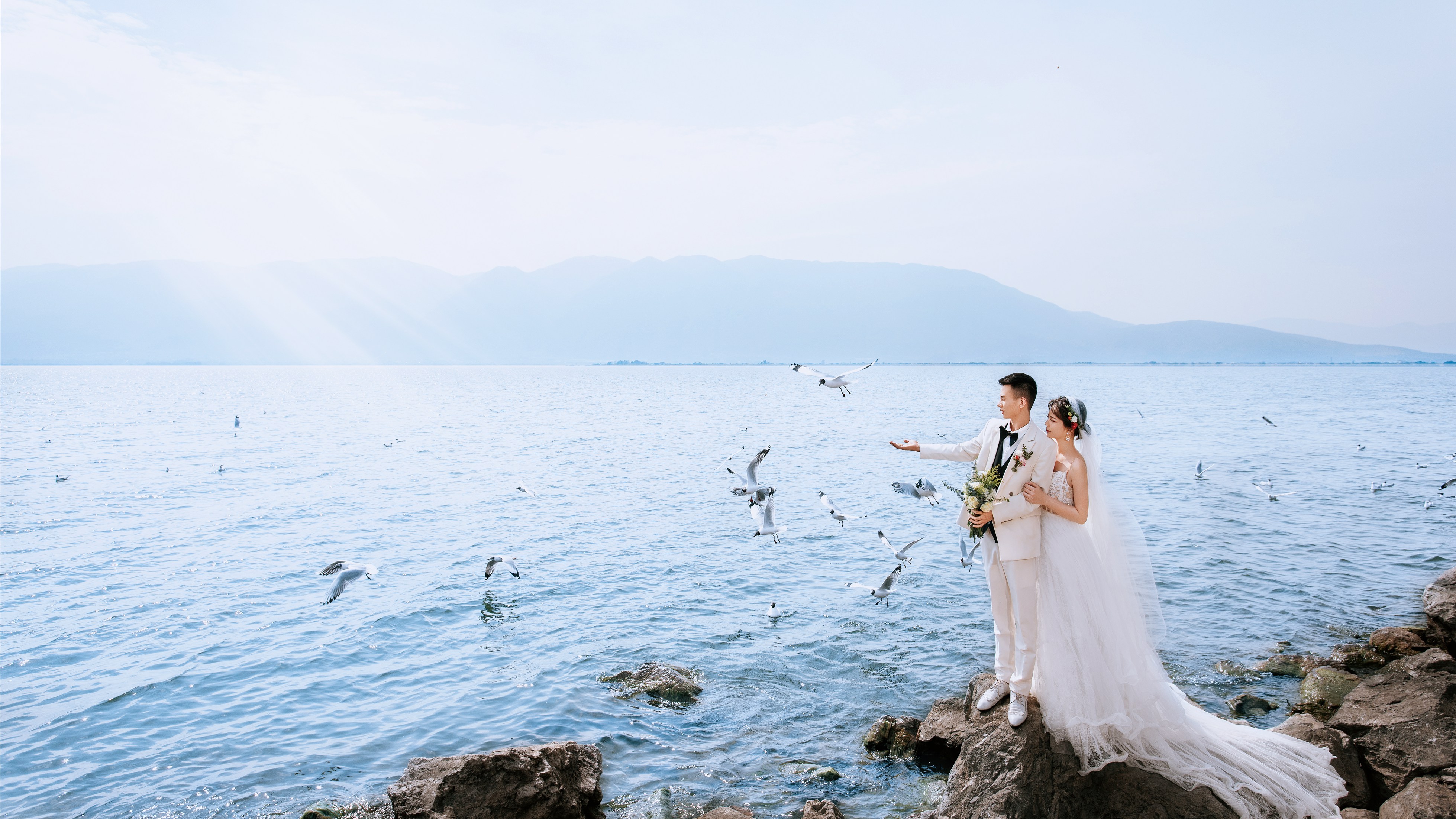 大理洱海苍山旅拍婚纱照,云南旅拍婚纱照大理丽江拍摄