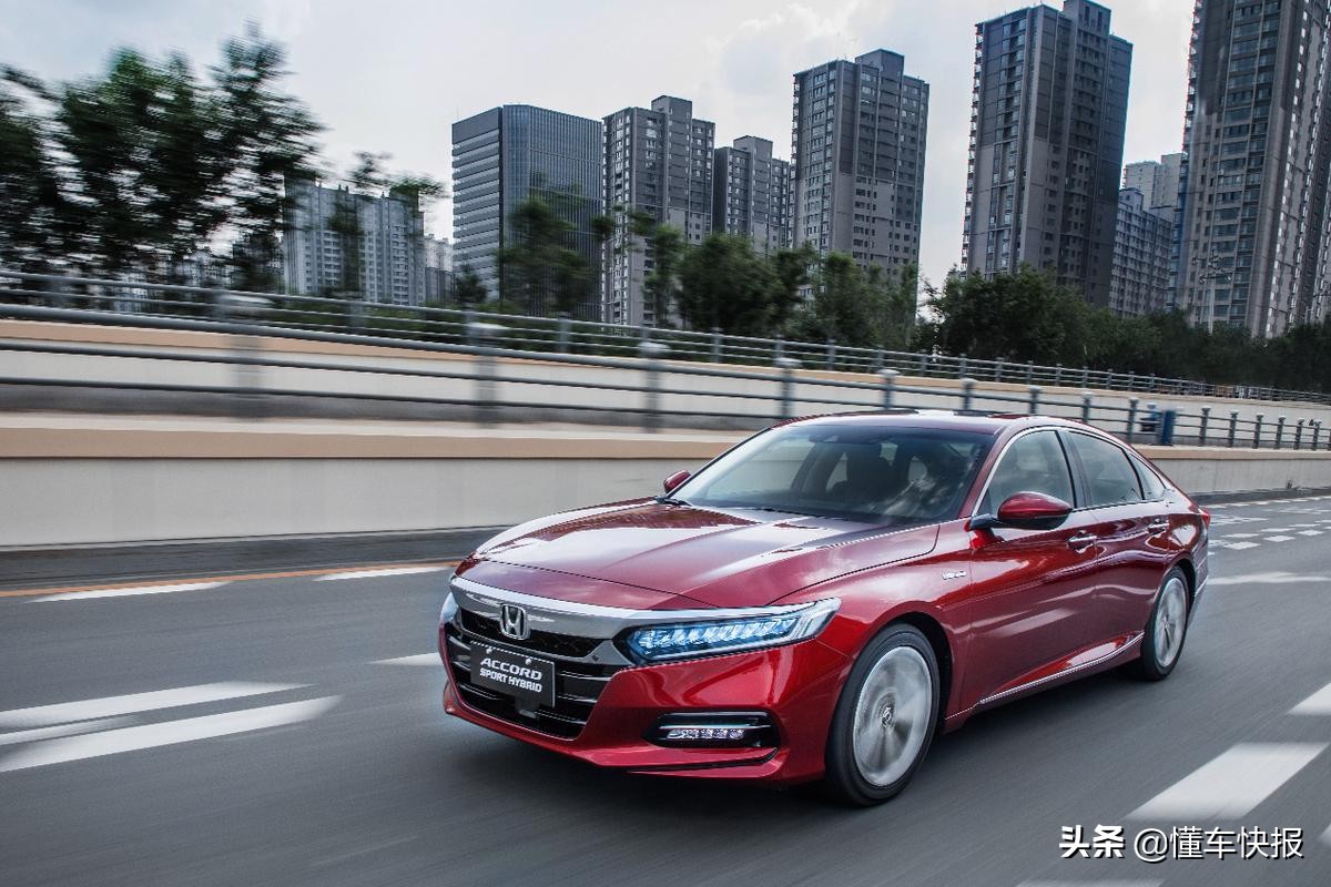 本田技术到底有多强,长期霸榜本田十代雅阁靠什么取胜
