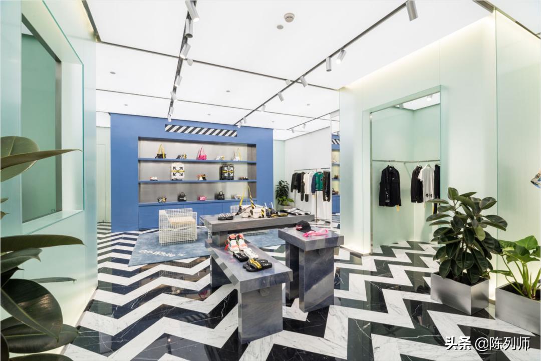 offwhite风格,白色品牌陈列搭配