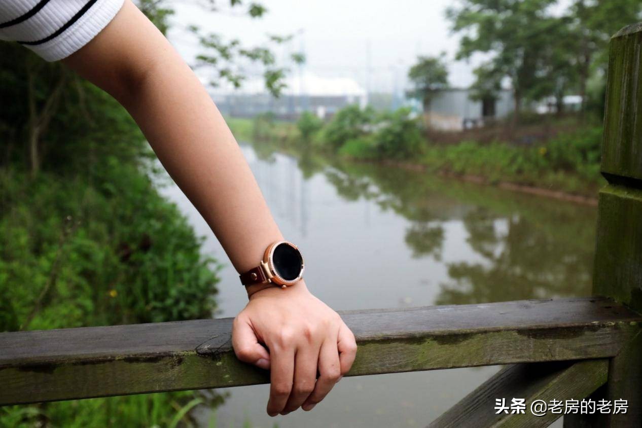 优雅绽放健康生活Jeep女士智能小红表开箱