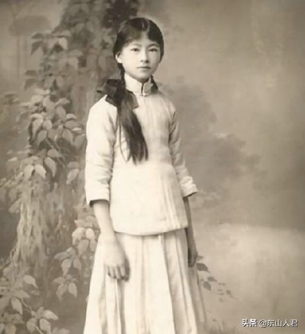 林徽因ai修复前的照片,如何评价ai修复的林徽因照片