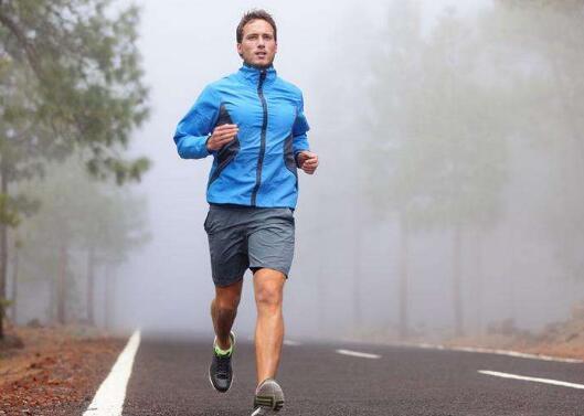 喝啤酒对跑步有影响吗,啤酒能提高代谢减肥吗