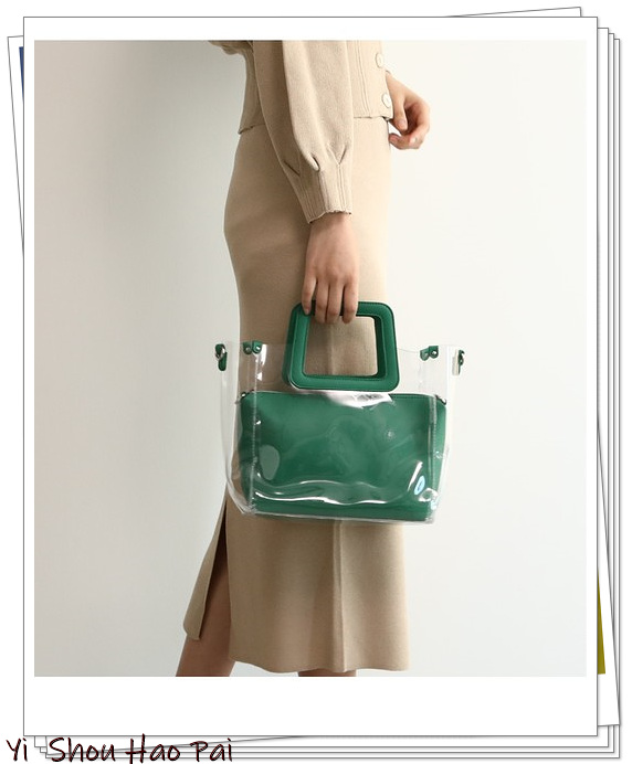 pvc包包的时髦搭配瞬间,2022春夏流行小清新包包