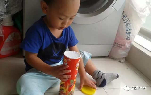 13岁小孩长喉结长胡子还长个吗,十岁女孩长胡子长喉结是什么原因