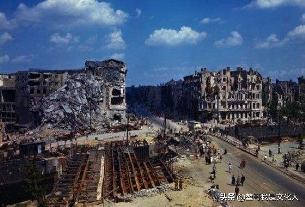 德国战后戏剧《魔鬼将军》:人性如此复杂,何为恶,又何为善?