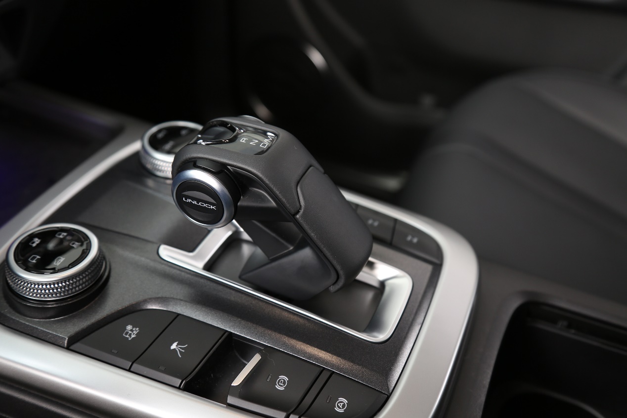 坦克300这款车多少钱七座,坦克300五款车型买哪一款最合适