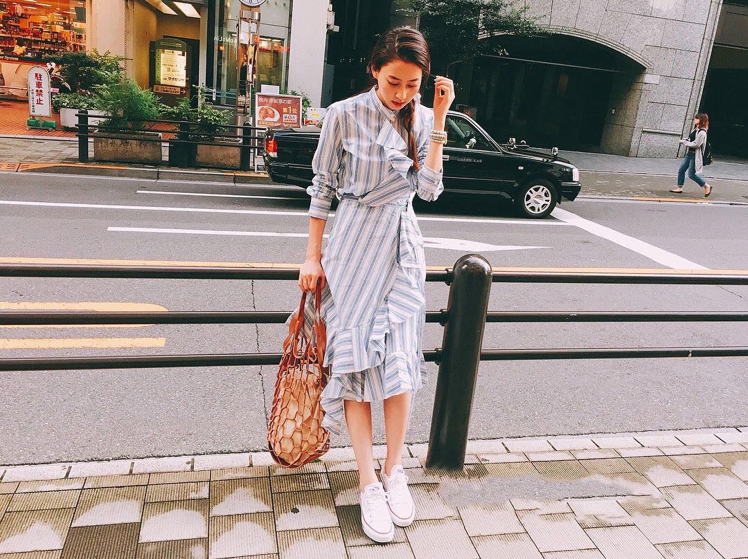 这个夏天，没一件条纹单品怎么行？4种颜色，你pick哪个