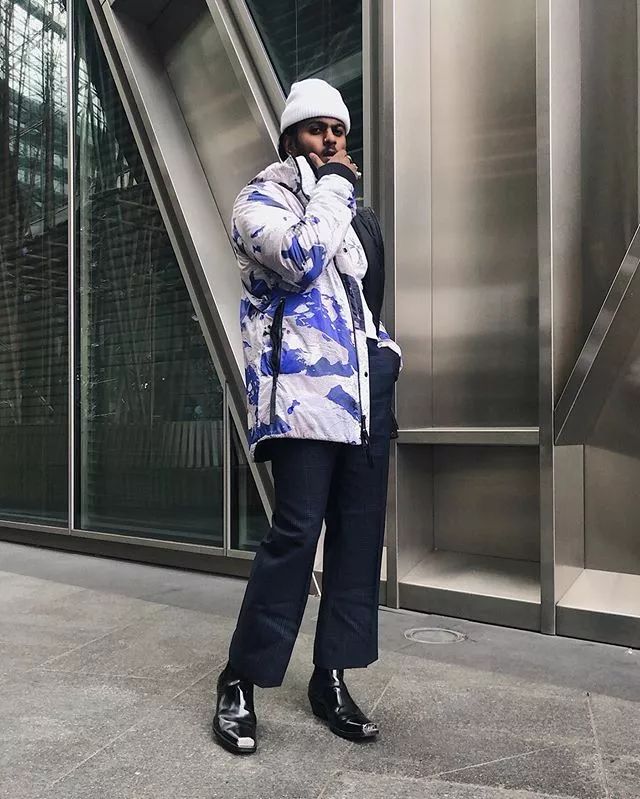 杨颖穿过的羽绒服品牌,杨颖穿的羽绒服