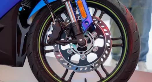 隆鑫无极sr250gt2024款,隆鑫无极250rr竞技款