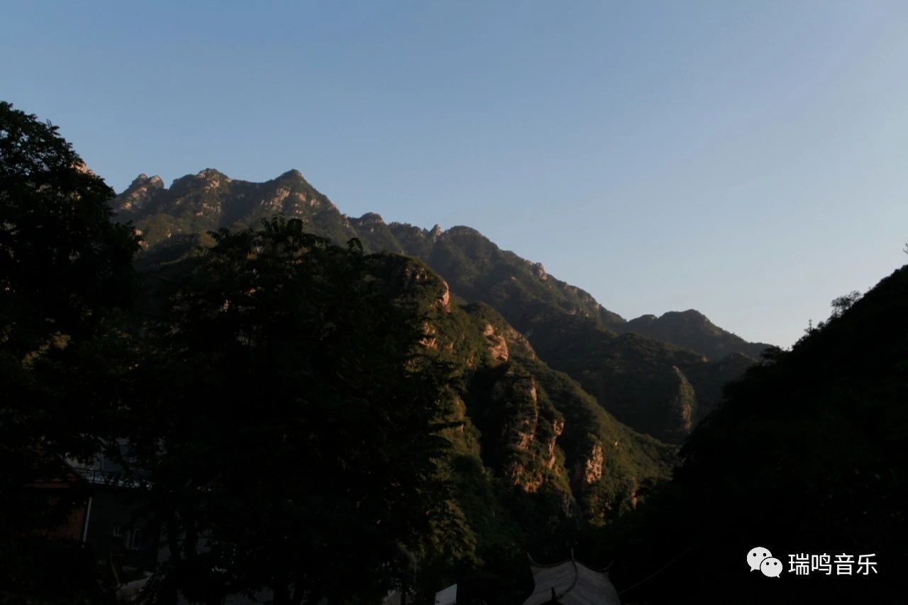 一首牧羊曲婉转低沉回味无穷,一首牧羊曲经典老歌好听