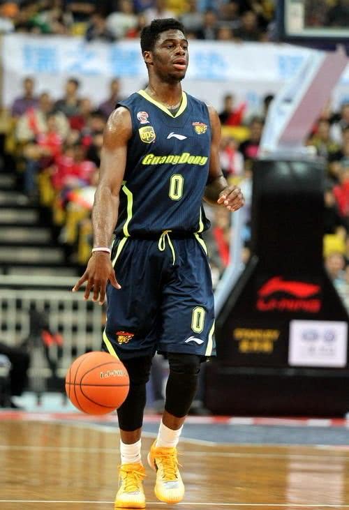 名嘴评论男篮,篮球名嘴谈骑士1:3勇士