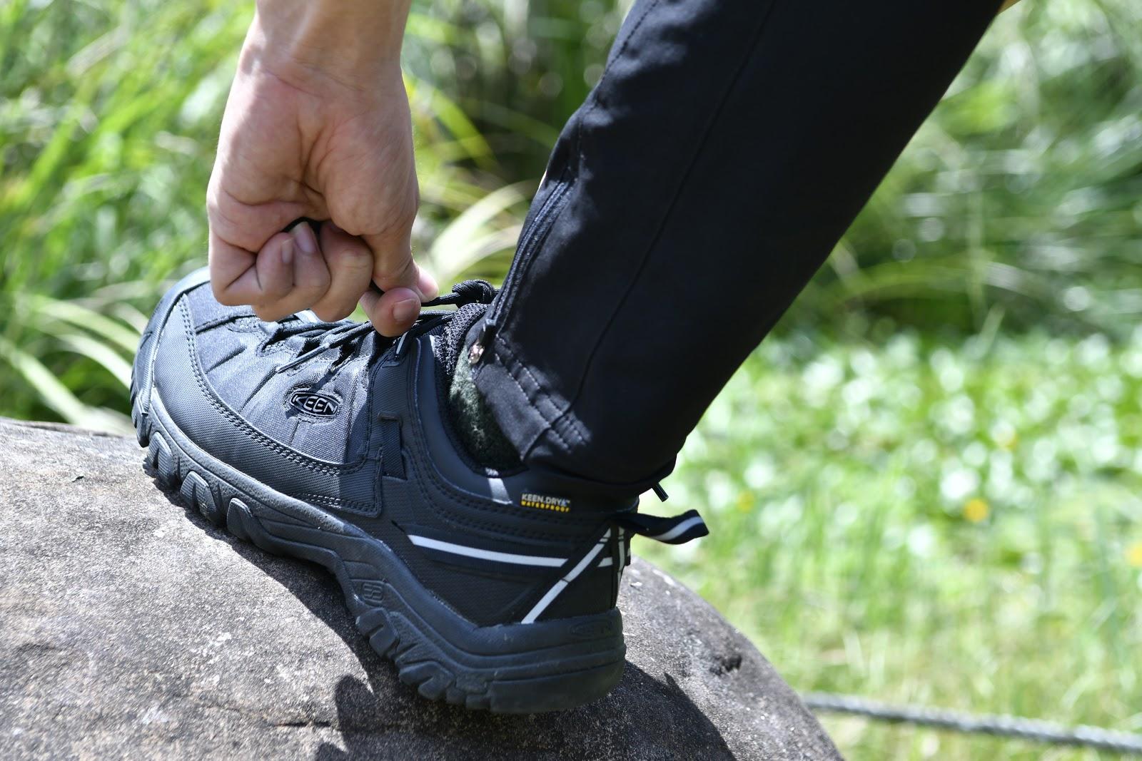 户外登山鞋哪种比较好用耐穿,小白入门登山鞋怎么选购