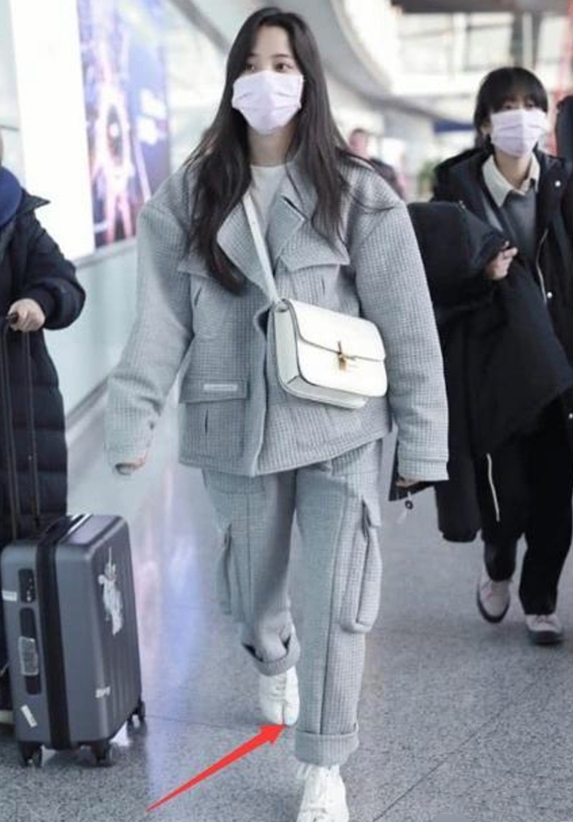 欧阳娜娜穿高帮鞋,欧阳娜娜彪马鞋