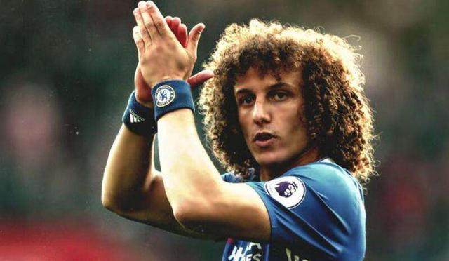 为什么很多队长都是守门员,足球队的队长一般都是后卫