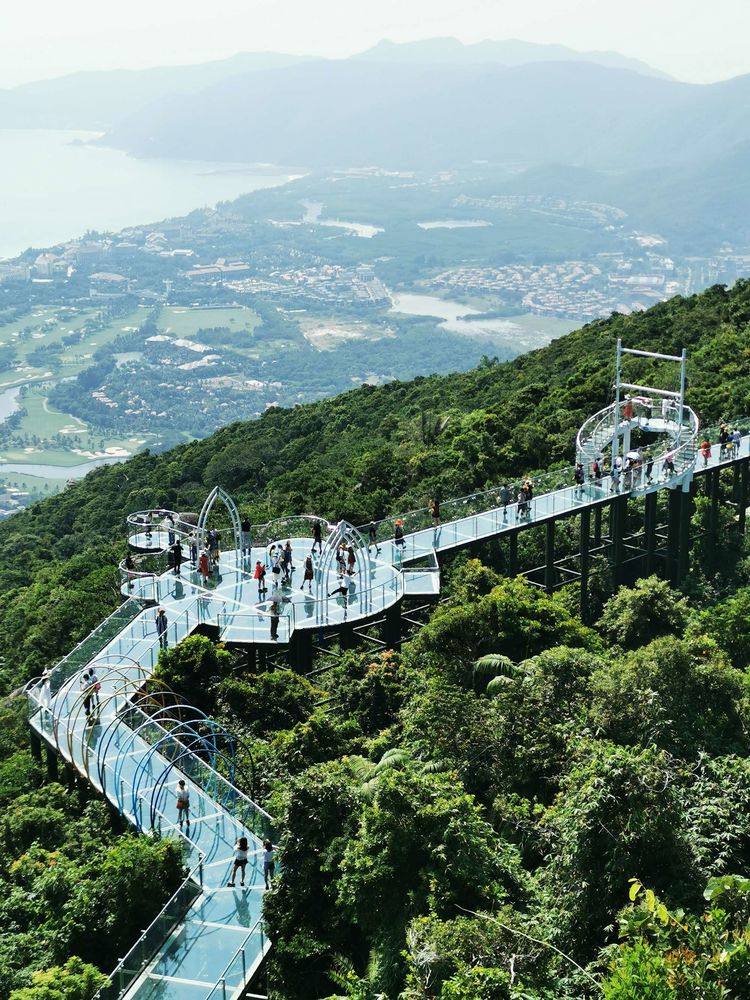 三亚冲浪旅行攻略,去三亚旅游看海