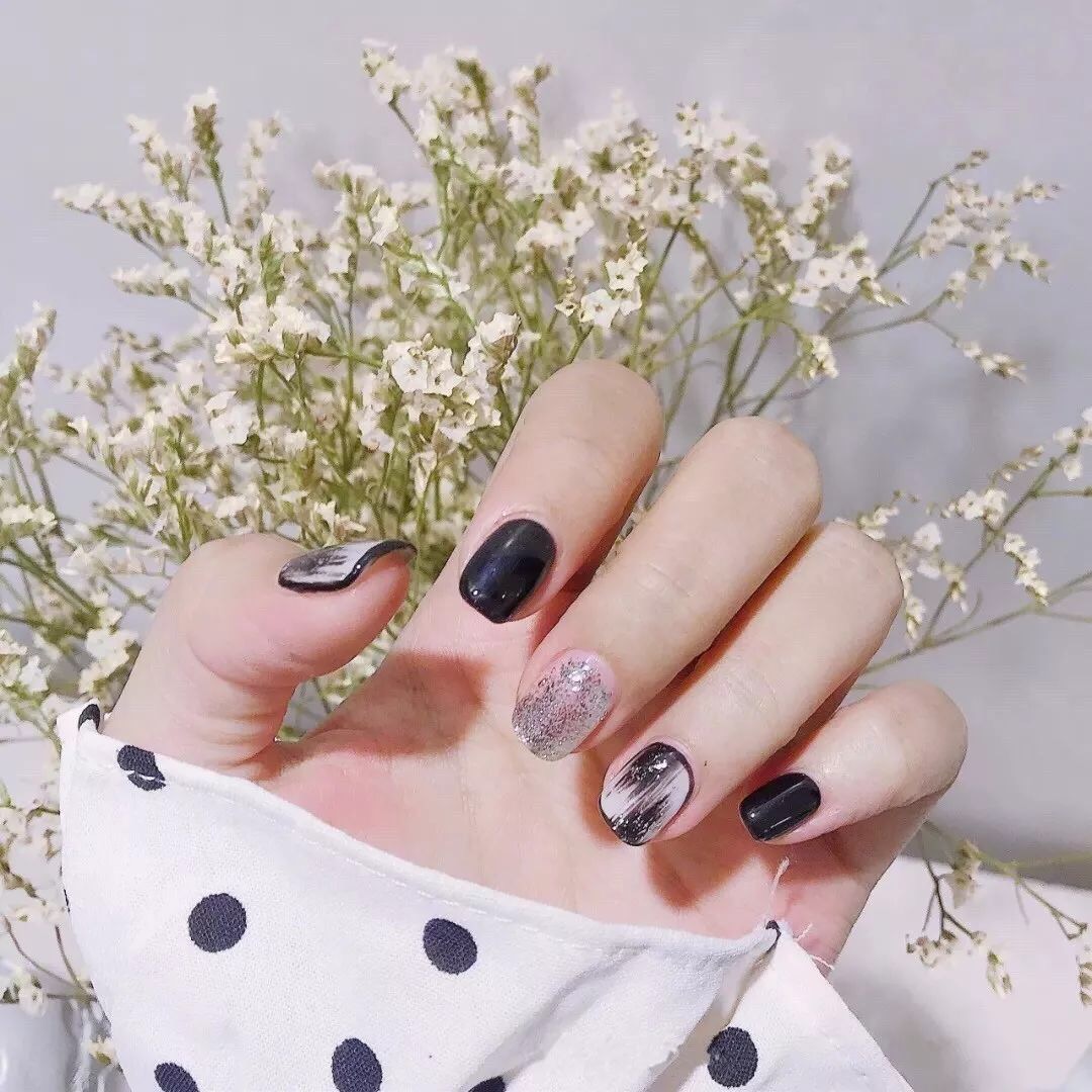 包边拼色美甲做法,美甲包边教程完整版