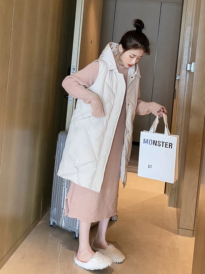 张嘉倪穿搭回归现实,张嘉倪现身机场走路带风御姐全开