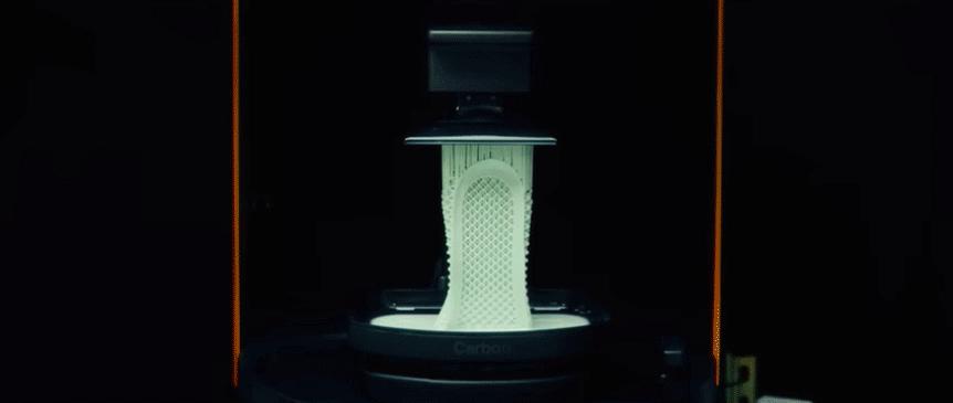 从颠覆想象到习以为常,adidas4D跑鞋的过去现在与未来