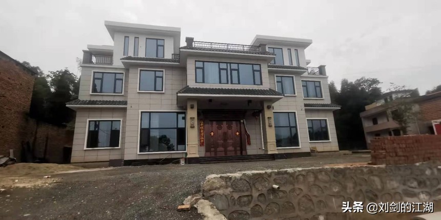 湖南高级别墅外观真实图,衡阳市乡村木制别墅图纸