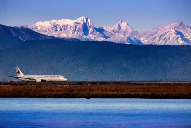 加拿大美女来中国被震撼,加拿大华裔女回中国