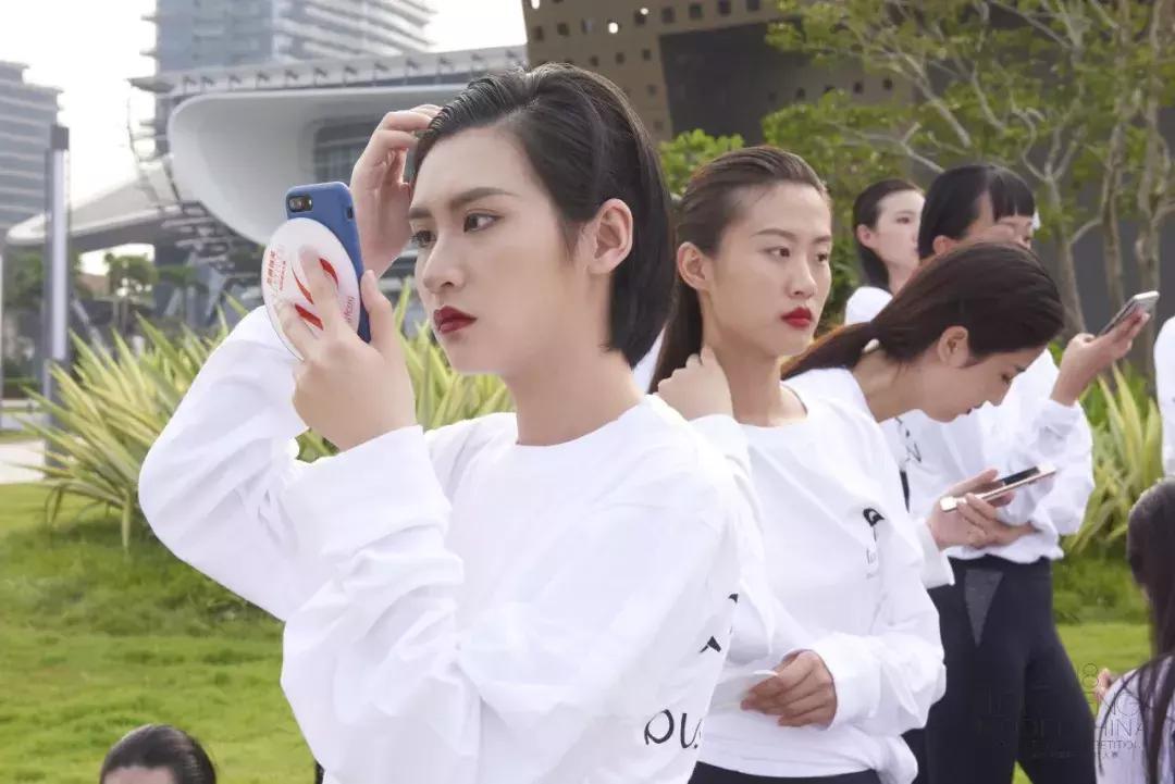 2018龙腾精英中国职业模特大赛合作品牌—PushBUTTON