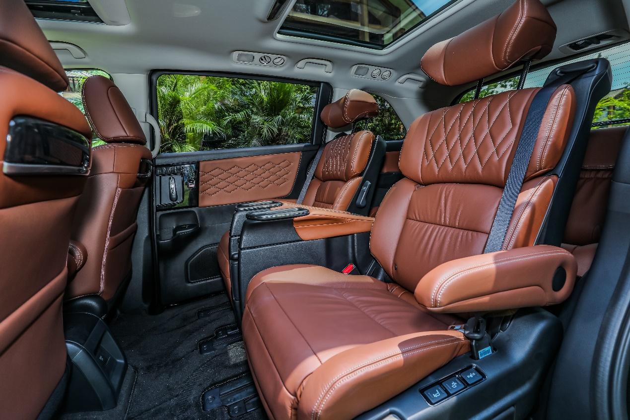 艾力绅锐混动豪华版测评,艾力绅锐混动值得买吗