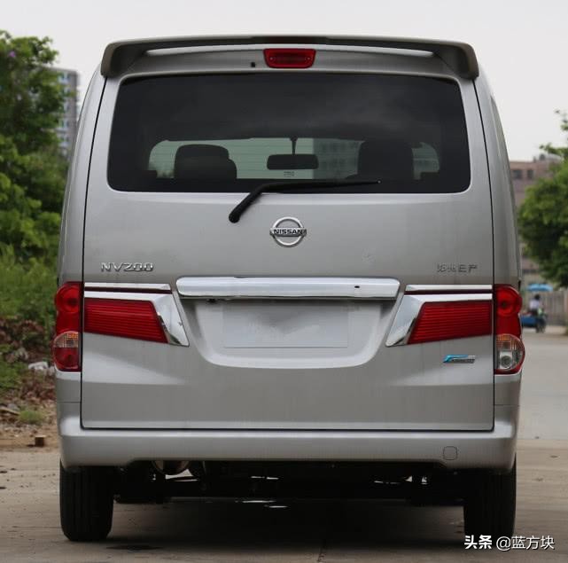 日系当中也有一款堪称“日产五菱宏光”的国民神车——日产NV200