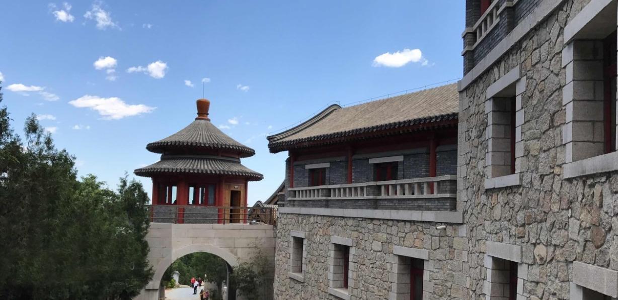 北京赏秋寺庙,北京三个景点