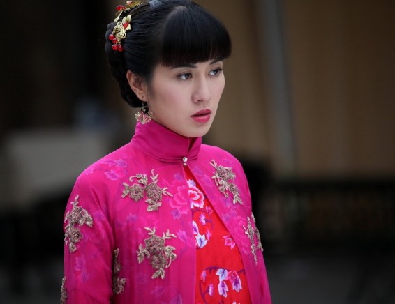 曾经的TVB当家花旦被嘲“下降头”，与黄奕开怼要走黑红路线