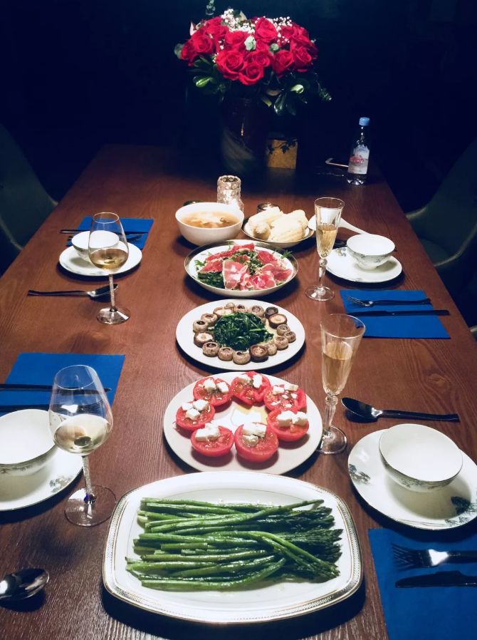 一开始我以为爱上了实力派,没想到他们还全是梗王