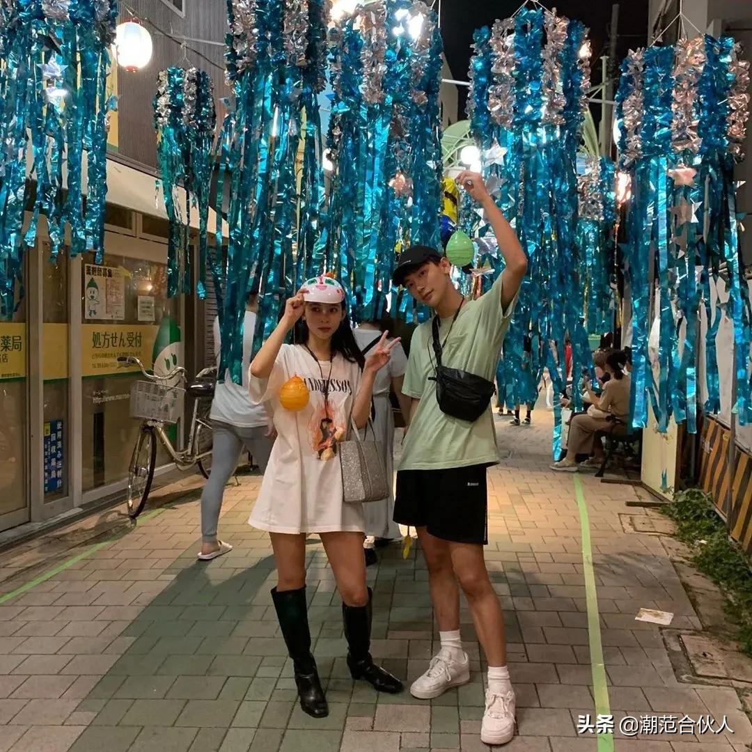 楂樹釜瀛愭儏渚f挒鑹茬郴绌挎惌,鎾炶~鍑犵巼鏋佷綆鎯呬荆绌挎惌蹇冩満璧锋潵