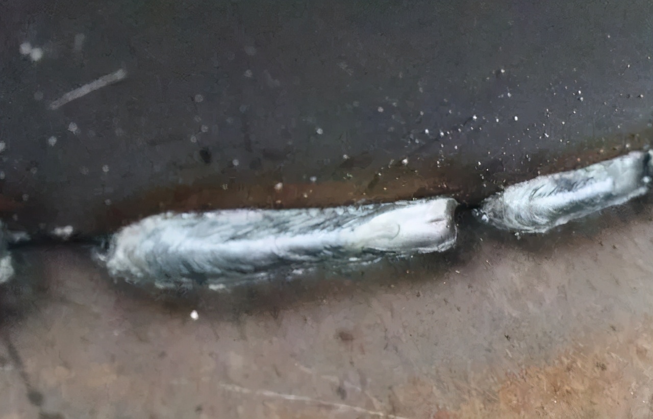 激光焊和二保焊的三大缺陷,二保焊角度不正确造成内部缺陷