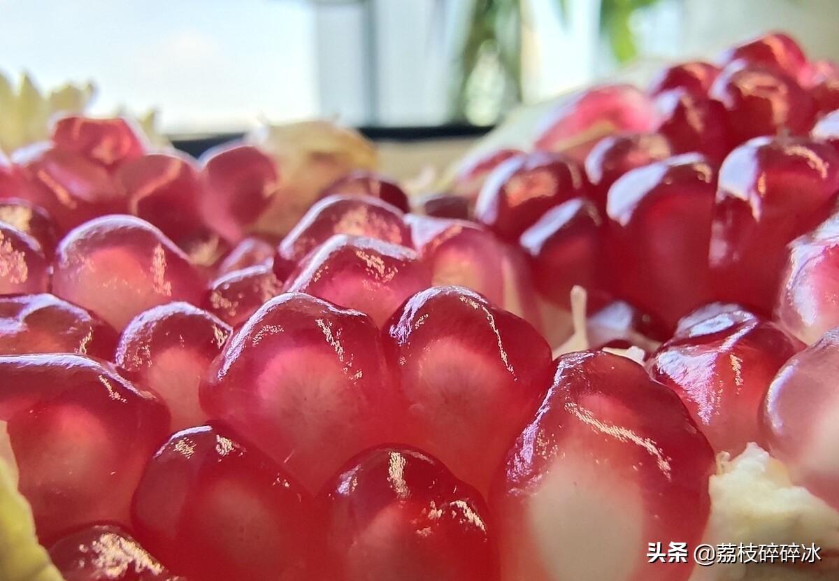 立秋后吃葡萄的一定要看,秋天石榴甜不甜这样挑选