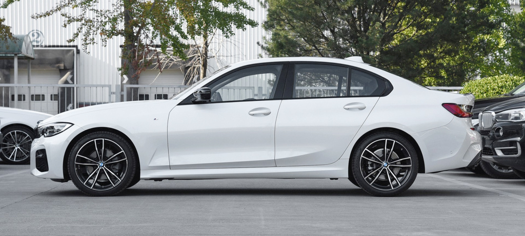 捷豹xel宝马3系性能测试,捷豹xel2021款豪华运动落地价