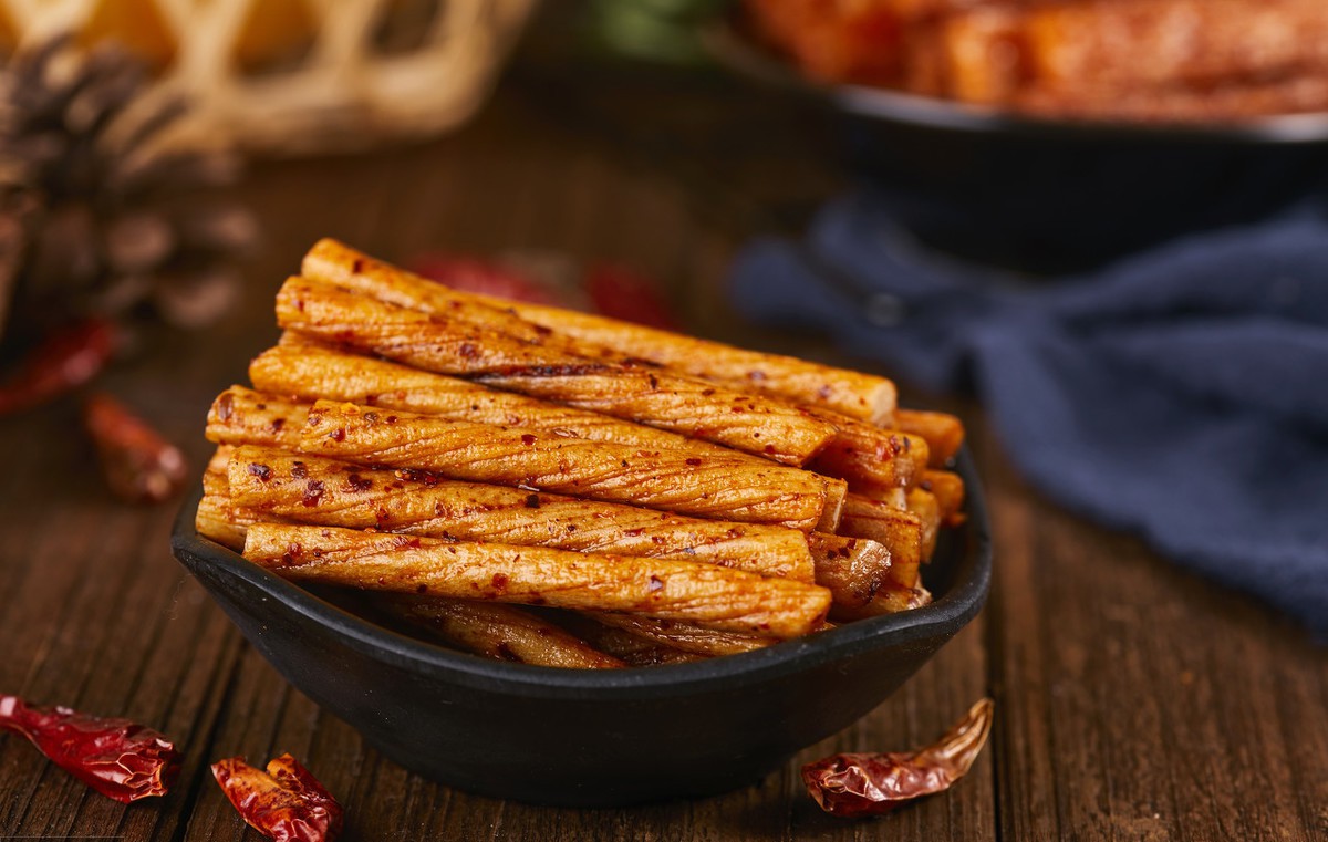 一年级孩子对辣条上瘾怎么办,孩子吃辣条上瘾