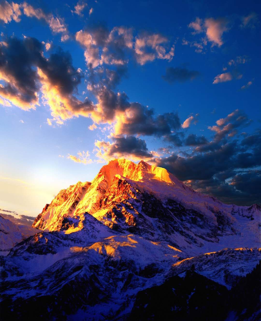 四川海螺沟景区六绝，这个夏天给你好看