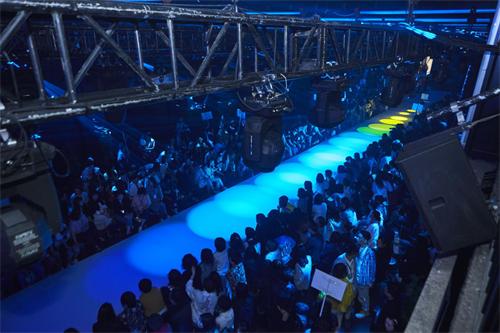 金羽杰官方旗舰店正品2021羽绒服,金羽杰老花羽绒服测评