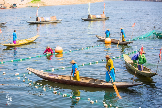 黄山屯溪新安江山水画廊,黄山新安江山水画廊