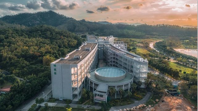 潮平两岸阔风正一帆悬异曲同工,潮平两岸阔风正一帆悬中文