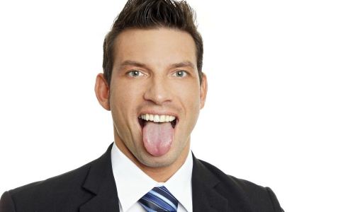 舌苔发黄口干口苦是什么原因,舌头中间舌苔发黄是什么原因