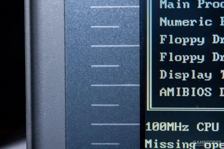 一百多块买个26年前的笔记本,我改了改,还能上网