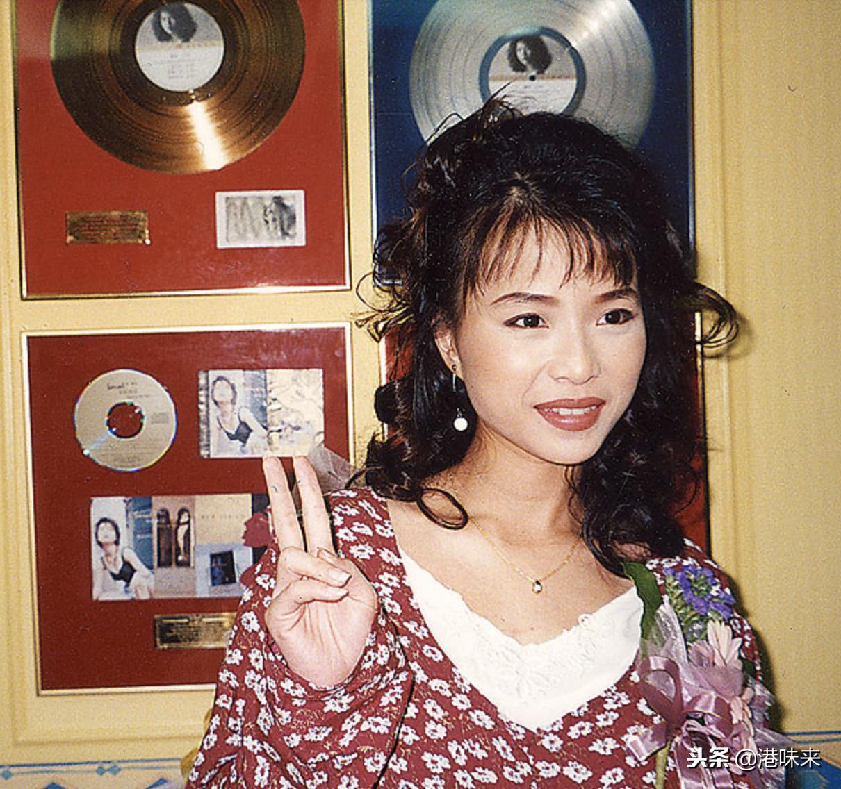 周润发在香港喜欢吃的零食,周润发吃蛋挞