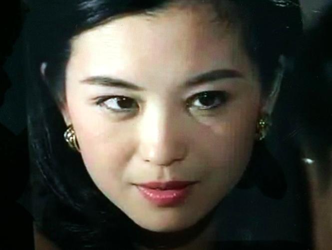 “潇洒亚姐”的浪荡人生，和她爱过的那些有钱男人