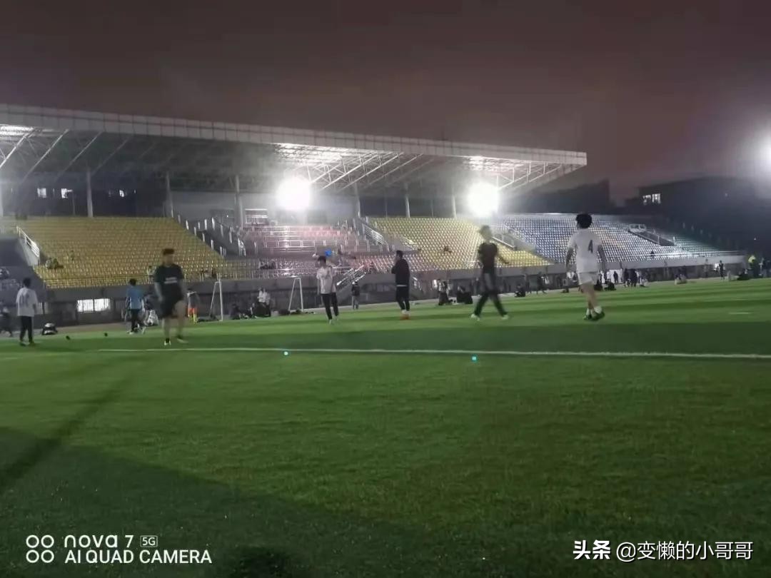 足球队获冠军,武汉足球队拿过几个冠军