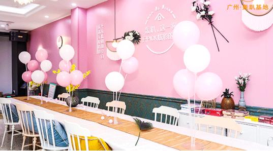 慢姑娘轰趴馆公司简介,慢姑娘别墅轰趴馆值得合作么