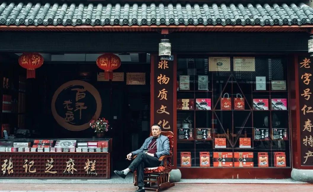 李子柒令人向往的世外桃源生活,李子柒记录的简单淳朴的田园生活