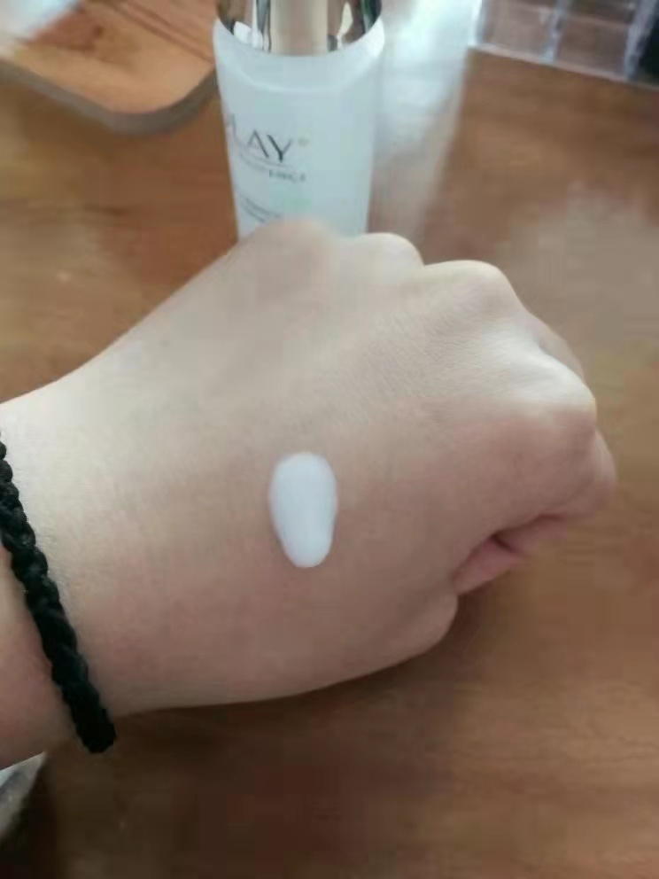 雅诗兰黛兰蔻欧莱雅哪个精华好用,雅诗兰黛欧莱雅和兰蔻哪个好用