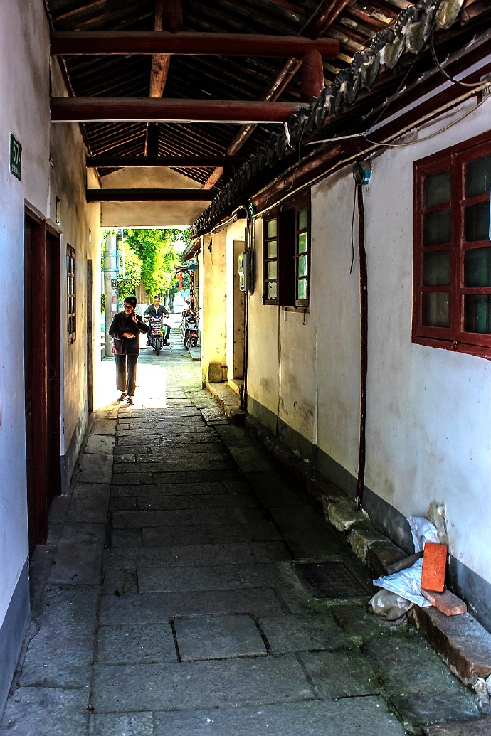 金泽古镇值得去吗,金泽古镇静谧水乡